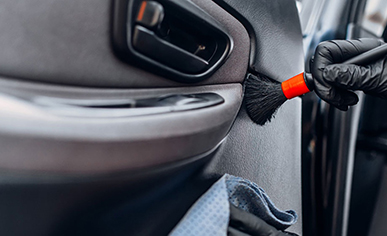 cleaning car interior services
